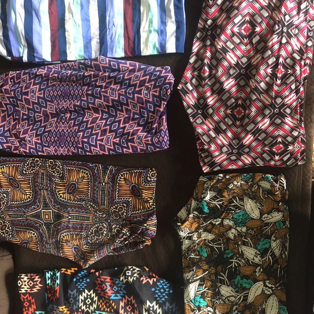 LulaRoe Tall & Curvy Leggings